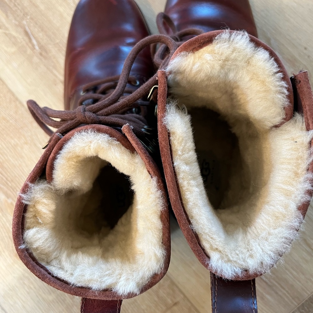 Ugg Mens Lace-Up Boots - Picture 5 of 6